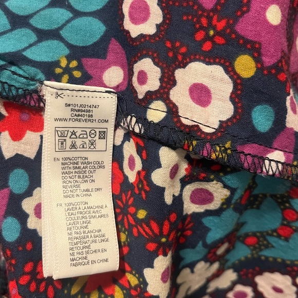 FOEVER 21 FLORAL PRINT MAXI DRESS WITH ADJUSTABLE STRAPS - Picture 5 of 8